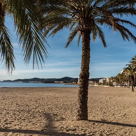 + 4 Pers Avec Parking Et Wifi Au Lavandou - Fr-1-803-49 * Le Lavandou